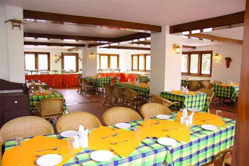 Oak Field Resort Munnar Bagian luar foto